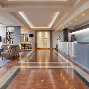 **** מלון Hilton Garden Centre אירלנד