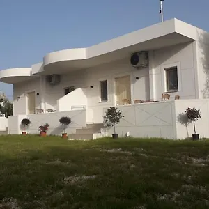 https://vila-juna-ksamil.albaniahotels.org