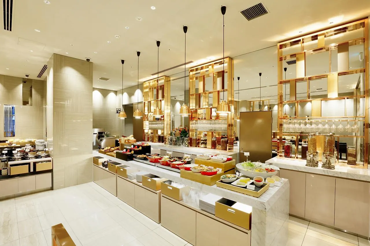 Candeo Hotels Tokyo Roppongi 4*,